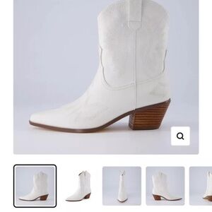 Cushionaire Women's Leon Western
Boot Short White Cowboy Heel
Booties Size 7.5
